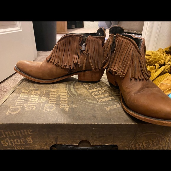 LIBERTY Black Shoes - Liberty Black boots